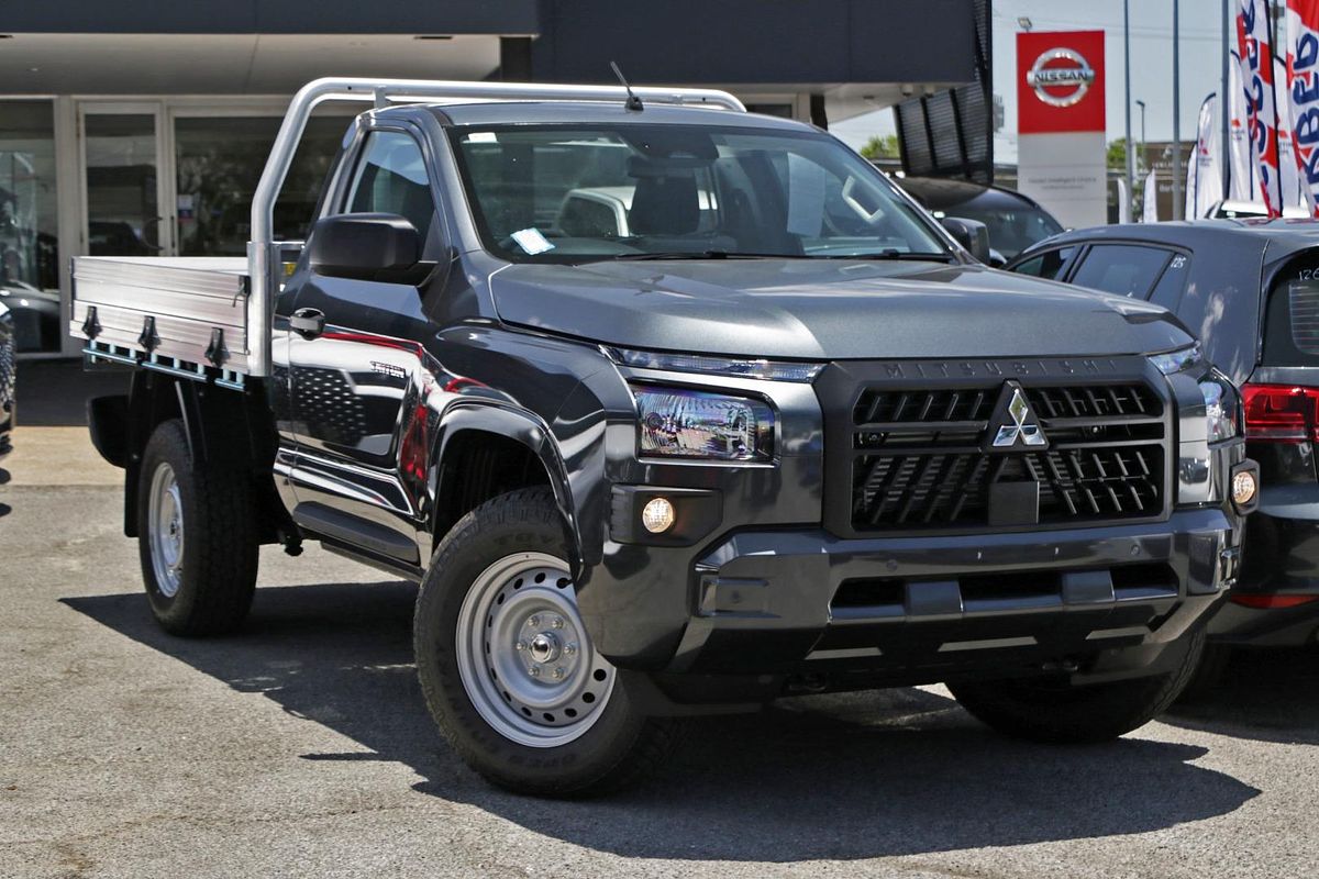 2025 Mitsubishi Triton GLX MV 4X4