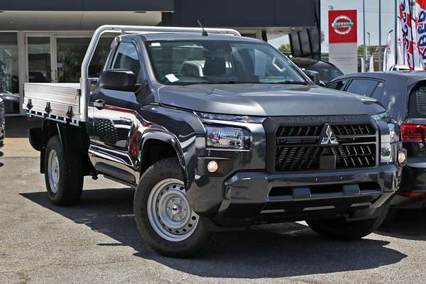 2025 Mitsubishi Triton GLX MV 4X4