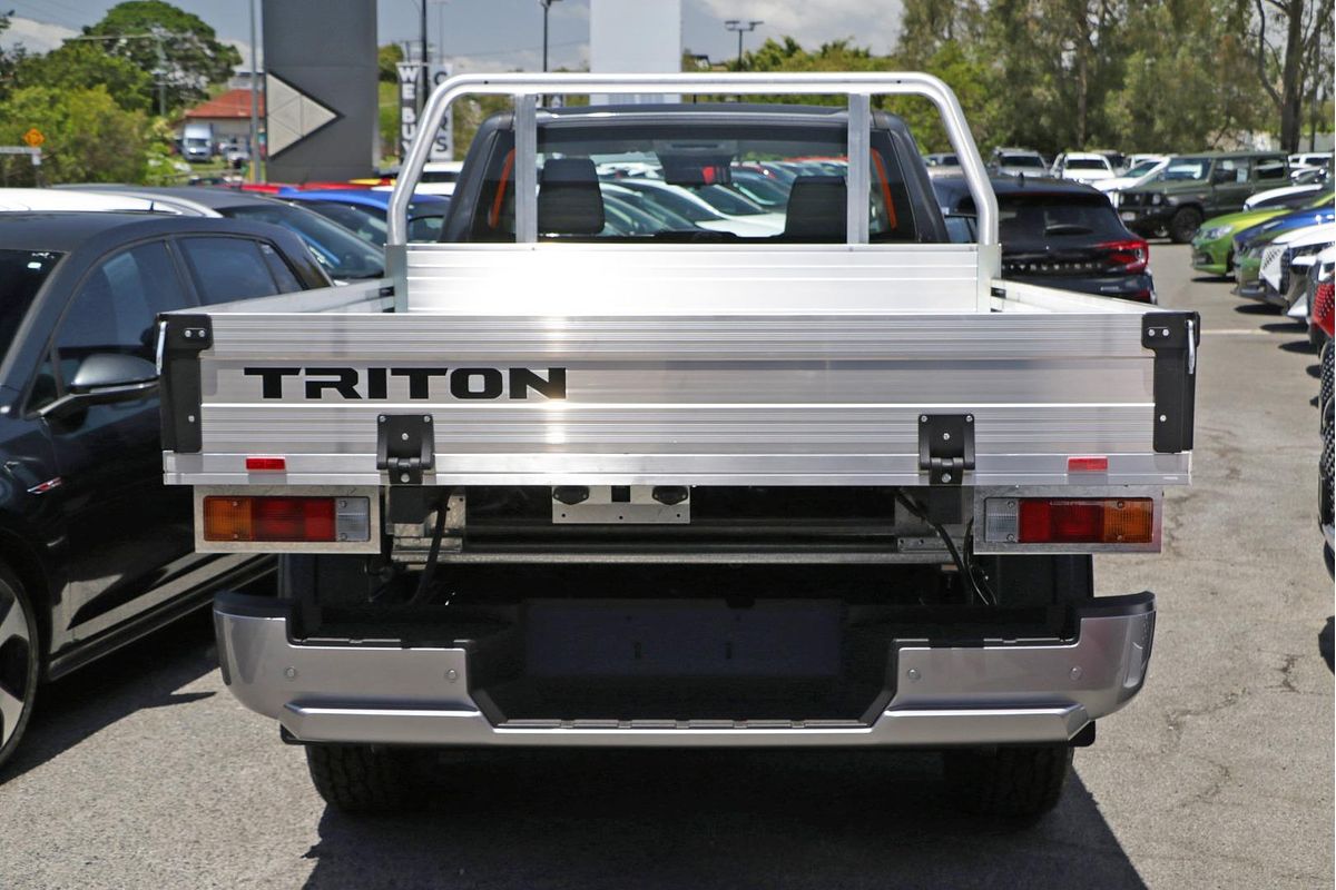 2025 Mitsubishi Triton GLX MV 4X4