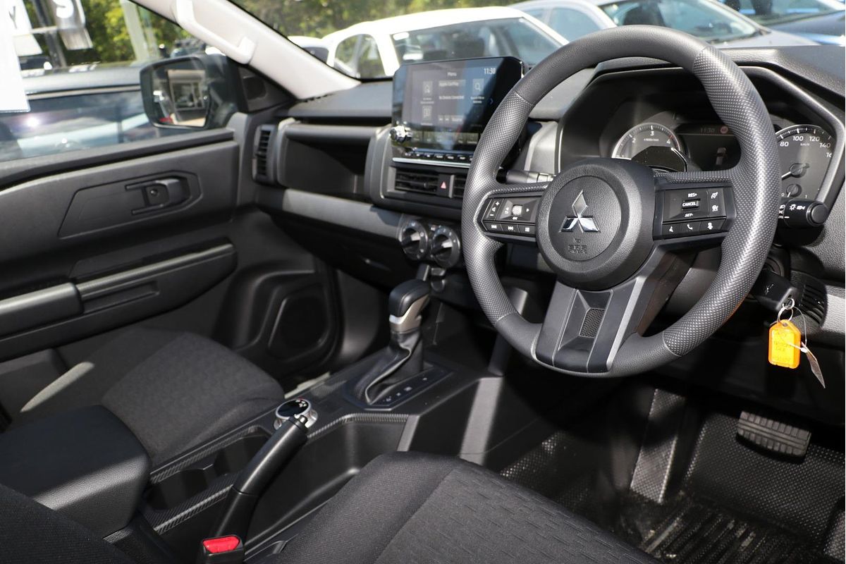 2025 Mitsubishi Triton GLX MV 4X4