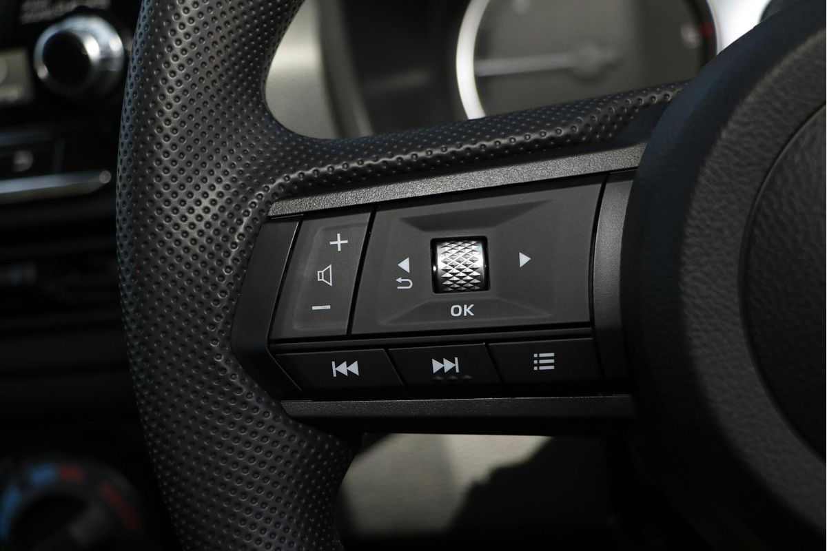 2025 Mitsubishi Triton GLX MV 4X4