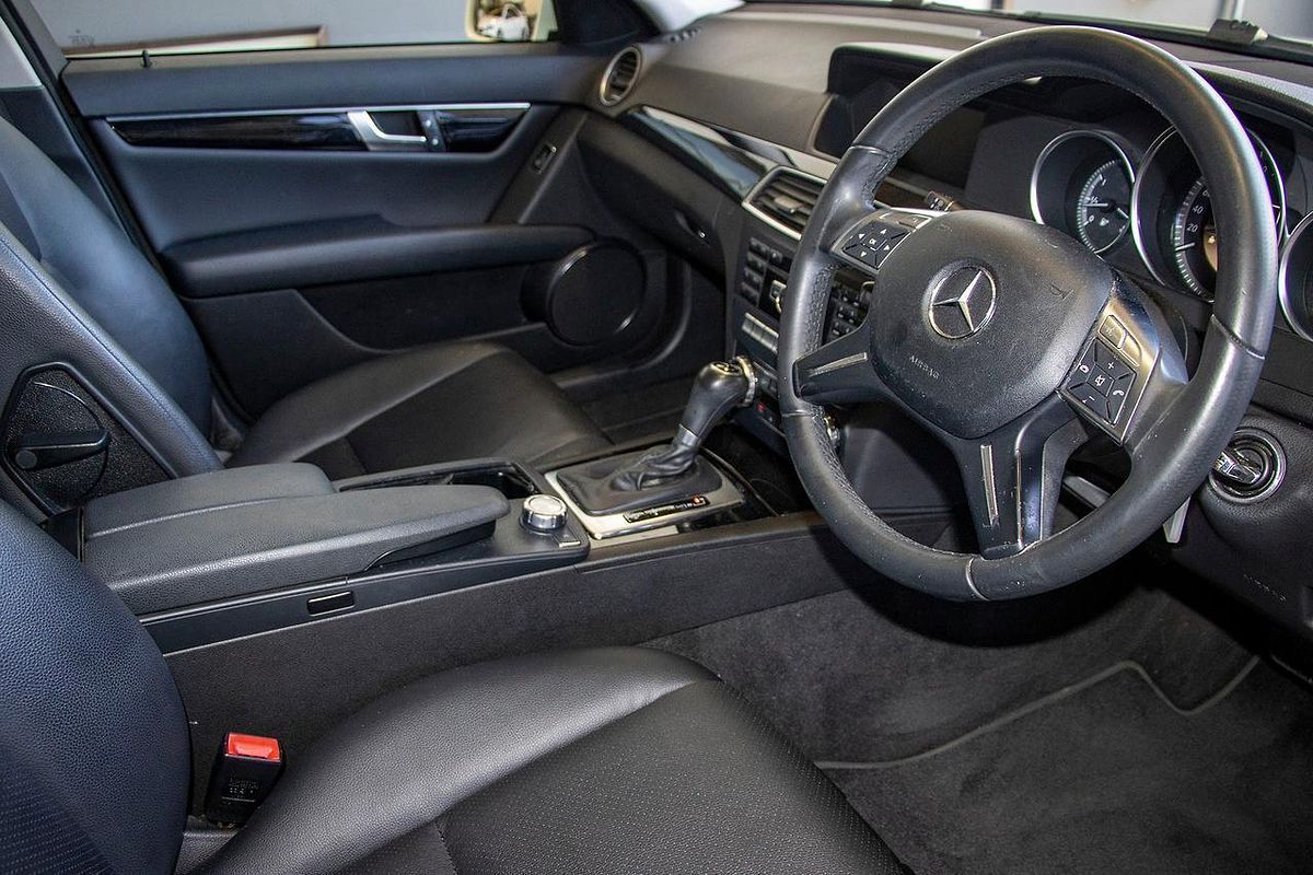 2012 Mercedes-Benz C-Class C200 CDI BlueEFFICIENCY Avantgarde W204