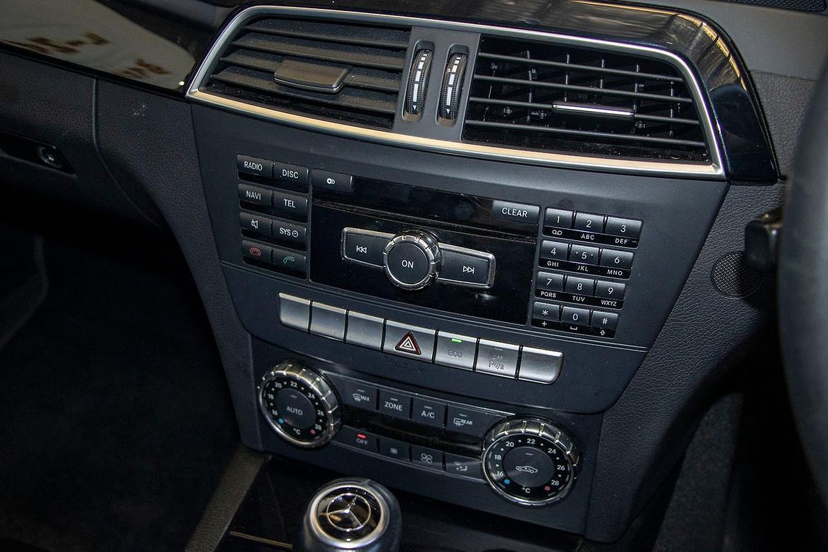 2012 Mercedes-Benz C-Class C200 CDI BlueEFFICIENCY Avantgarde W204