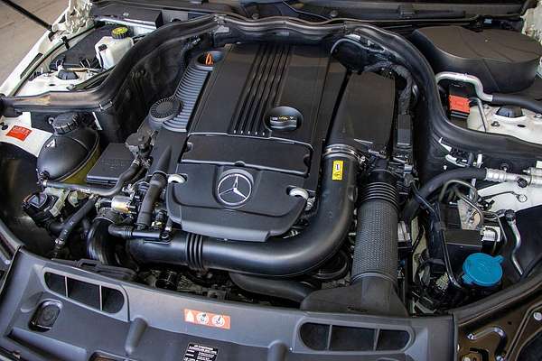 2012 Mercedes-Benz C-Class C200 CDI BlueEFFICIENCY Avantgarde W204