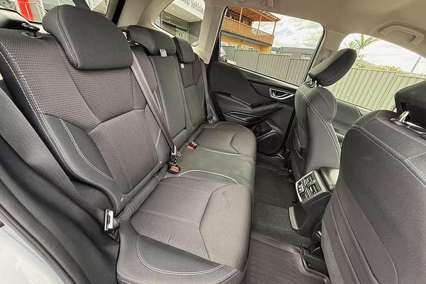 2024 Subaru Forester 2.5i Premium S5