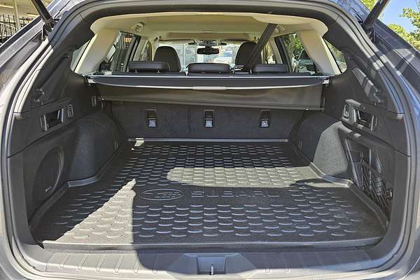 2025 Subaru Outback AWD Touring XT 6GEN