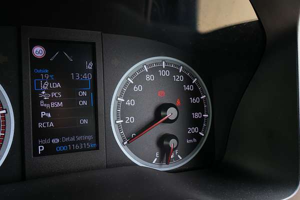 2020 Toyota Hiace Commuter GDH322R ELWB High Roof