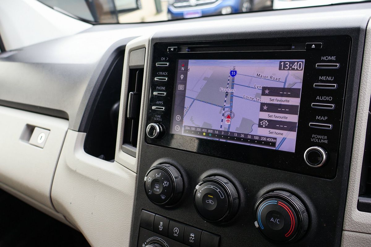 2020 Toyota Hiace Commuter GDH322R ELWB High Roof