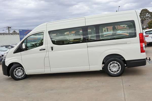 2020 Toyota Hiace Commuter GDH322R ELWB High Roof