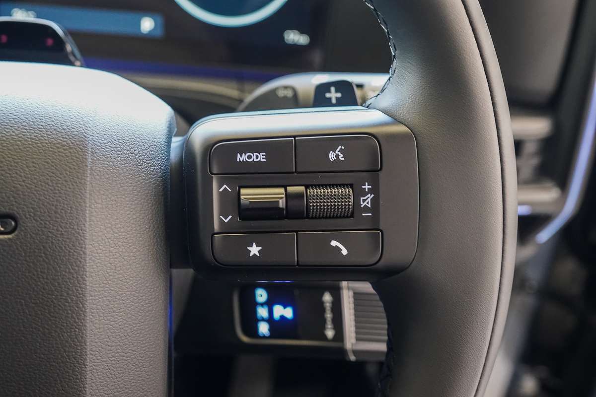 2025 Hyundai Santa Fe Calligraphy MX5.V2