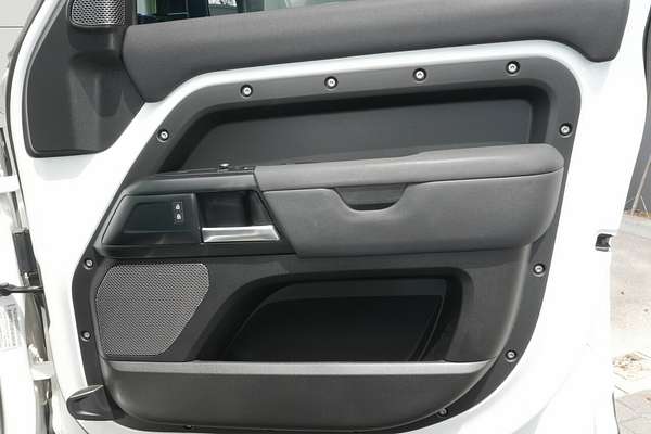 2020 Land Rover Defender 110 P400 S L663