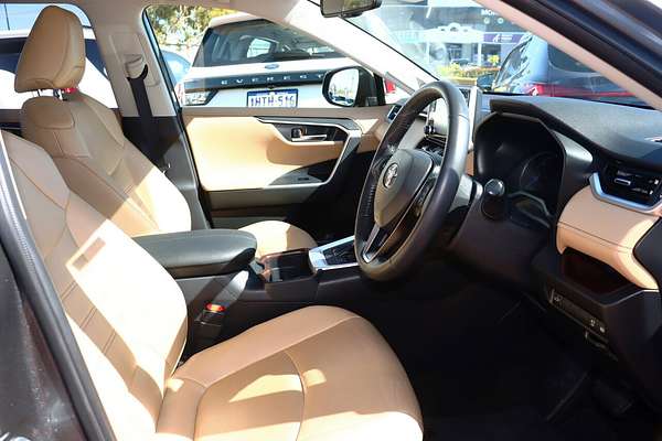 2020 Toyota RAV4 Cruiser AXAH52R