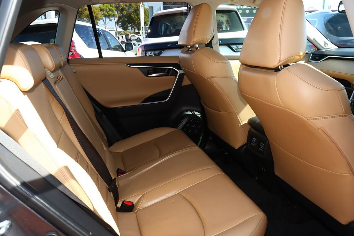 2020 Toyota RAV4 Cruiser AXAH52R