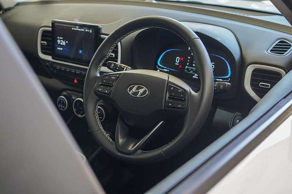 2025 Hyundai Venue Elite QX.V5