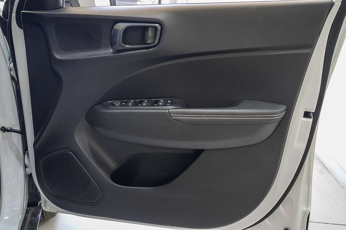 2025 Hyundai Venue Elite QX.V5