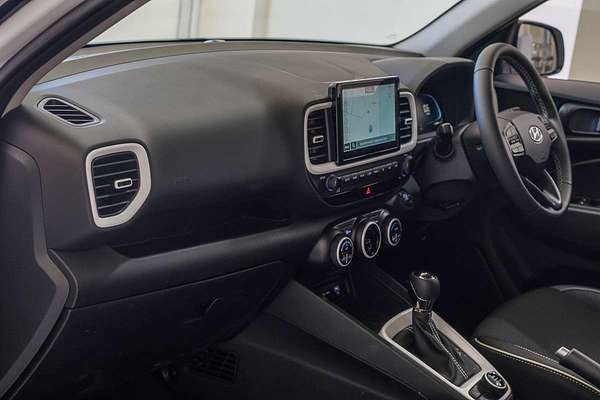 2025 Hyundai Venue Elite QX.V5