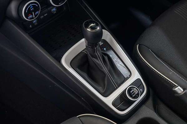 2025 Hyundai Venue Elite QX.V5