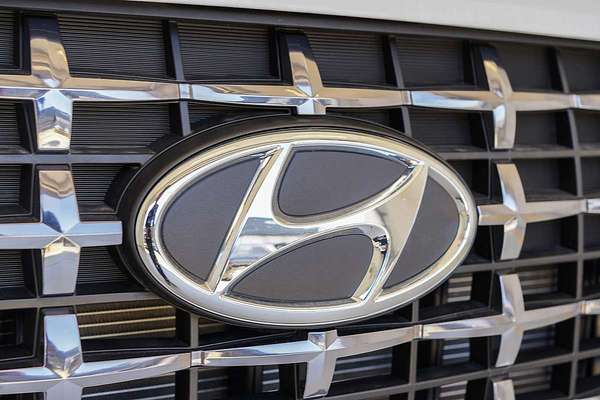 2025 Hyundai Venue Elite QX.V5