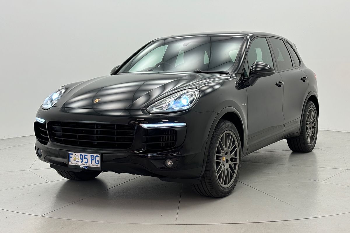 2016 PORSCHE CAYENNE TURBO S 8 SP AUTOMATIC TIPTRONIC 4D WAGON TV8 2016 PORSCHE CAYENNE TURBO S 8 SP AUTOMATIC TIPTRONIC 4D WAGON TV8