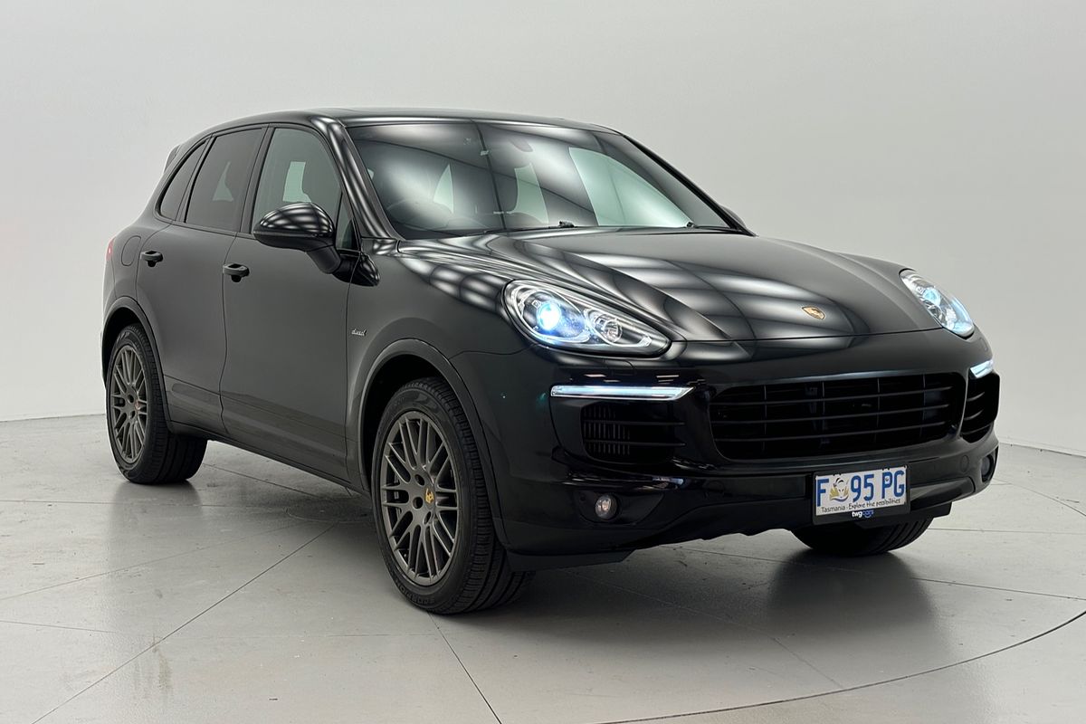 2016 PORSCHE CAYENNE TURBO S 8 SP AUTOMATIC TIPTRONIC 4D WAGON TV8 2016 PORSCHE CAYENNE TURBO S 8 SP AUTOMATIC TIPTRONIC 4D WAGON TV8
