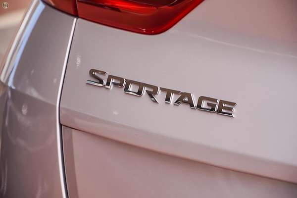 2020 Kia Sportage S QL
