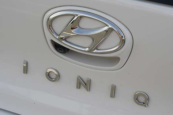 2022 Hyundai IONIQ Electric Premium AE.V4