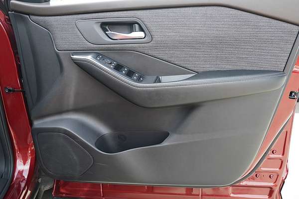 2023 Nissan X-TRAIL ST T33