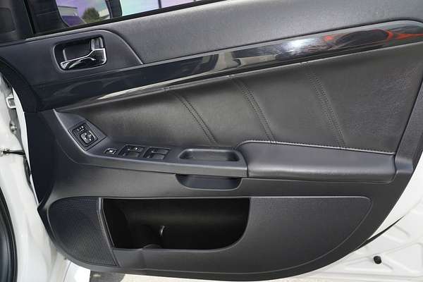 2016 Mitsubishi Lancer ES Sport CF