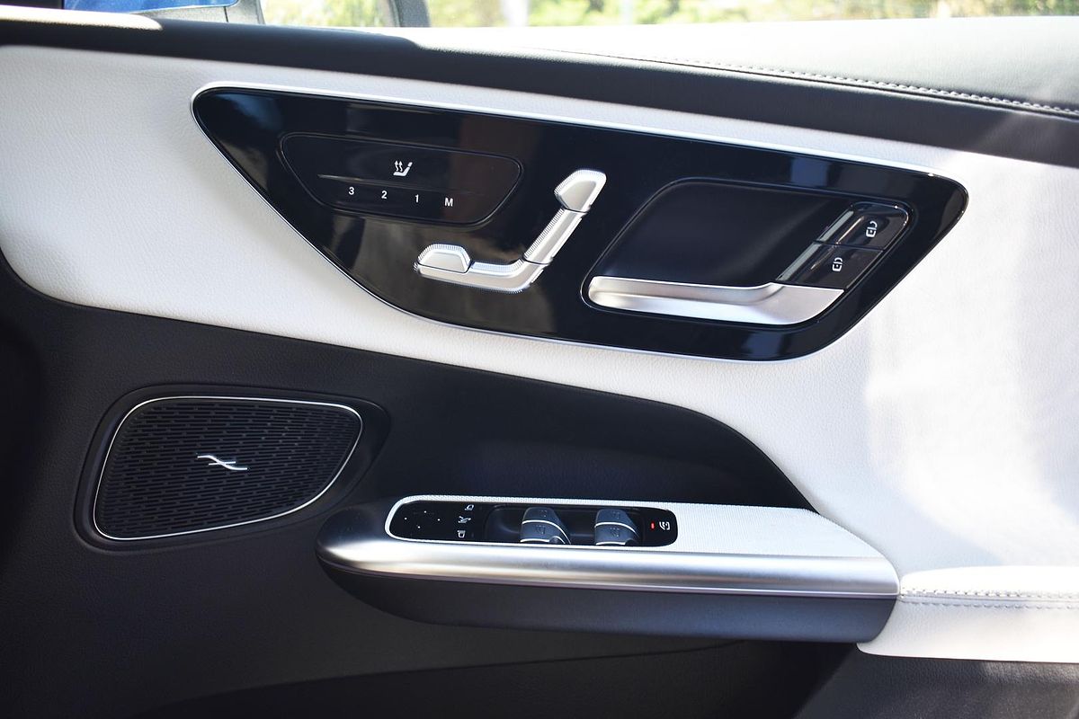 2025 Mercedes-Benz GLC-Class GLC300 X254