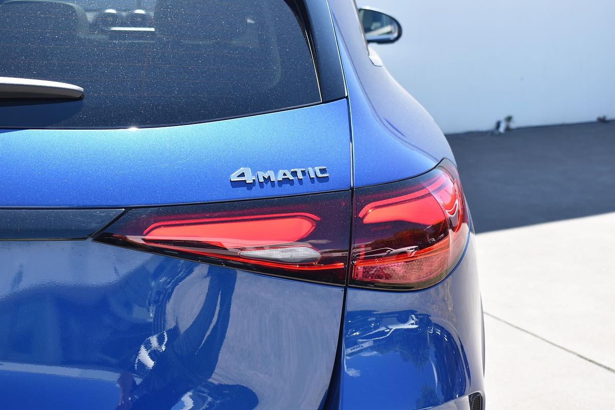 2025 Mercedes-Benz GLC-Class GLC300 X254