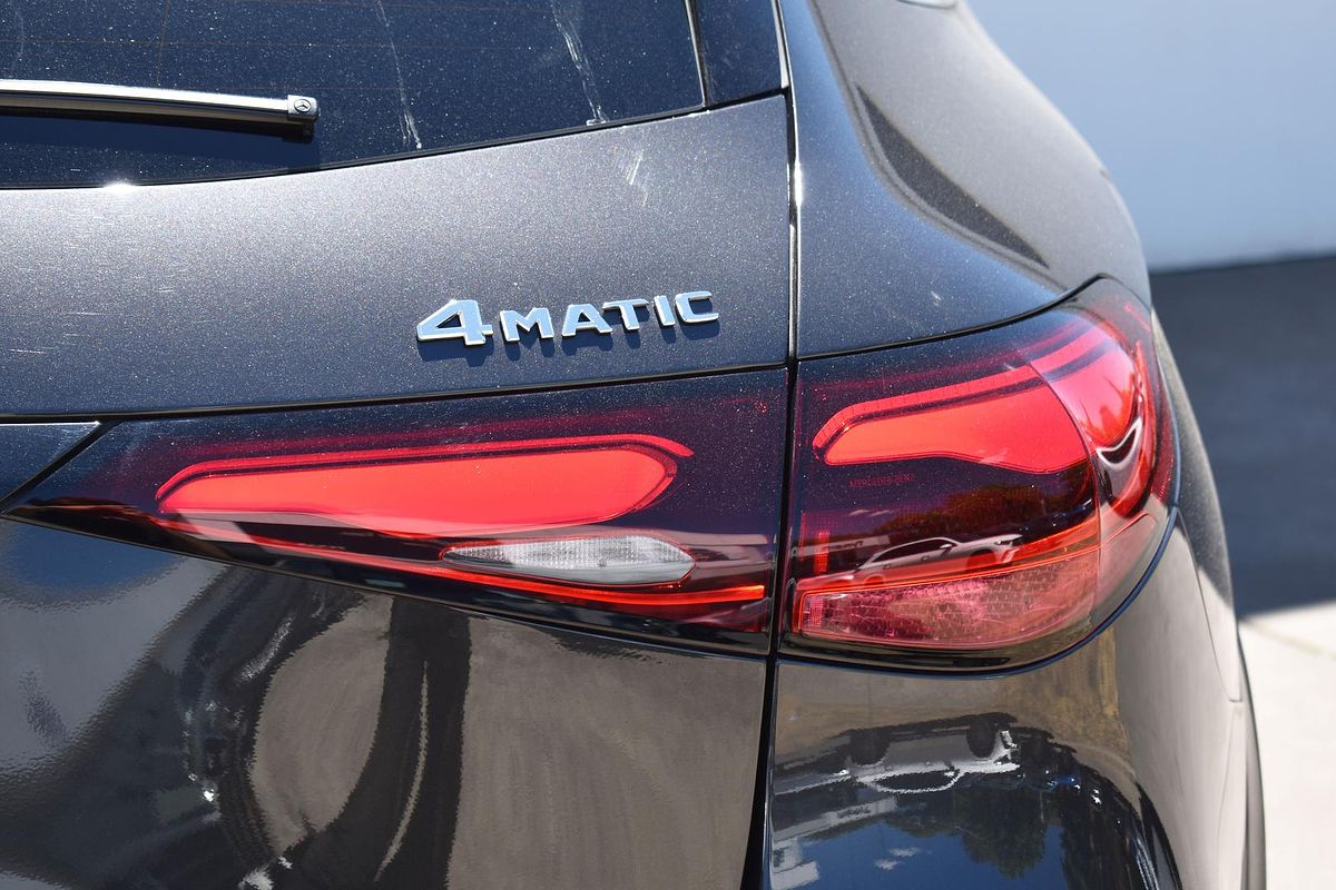 2025 Mercedes-Benz GLC-Class GLC300 X254