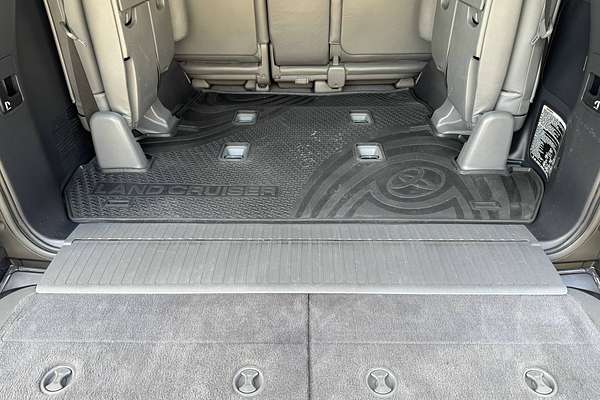 2008 Toyota Landcruiser Sahara VDJ200R