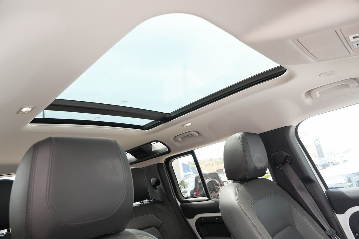 2020 Land Rover Defender 110 P400 S L663