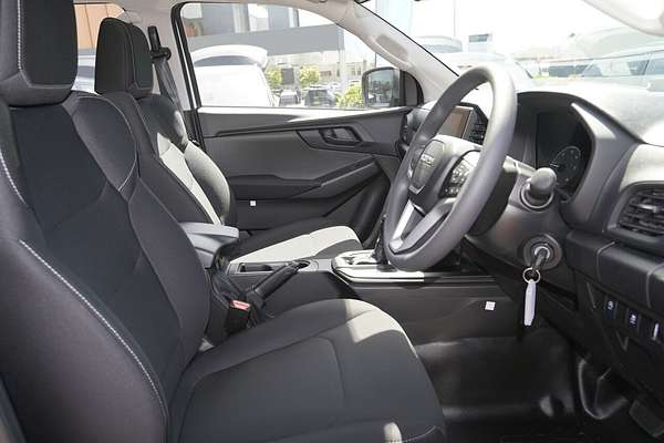 2025 Isuzu D-MAX SX High Ride Rear Wheel Drive