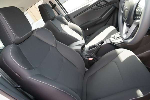 2025 Isuzu D-MAX SX High Ride Rear Wheel Drive