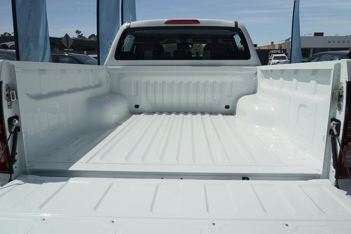 2025 Isuzu D-MAX SX High Ride Rear Wheel Drive