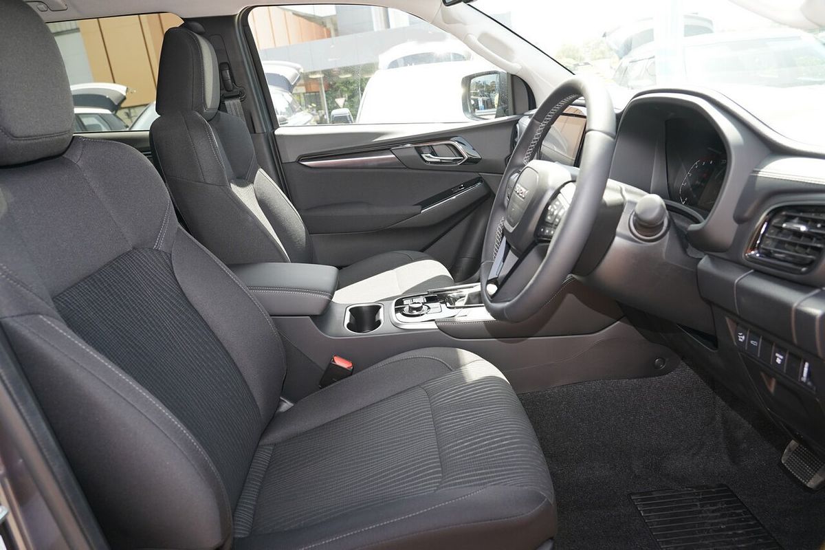 2025 Isuzu MU-X LS-U