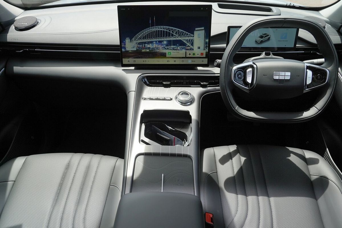 2025 Geely Starray EM-i Inspire P145