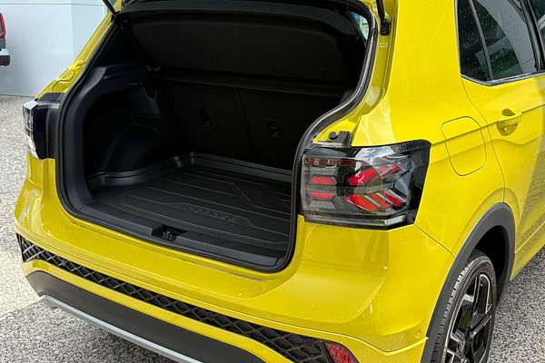 2025 Volkswagen T-Cross 85TSI R-Line D31