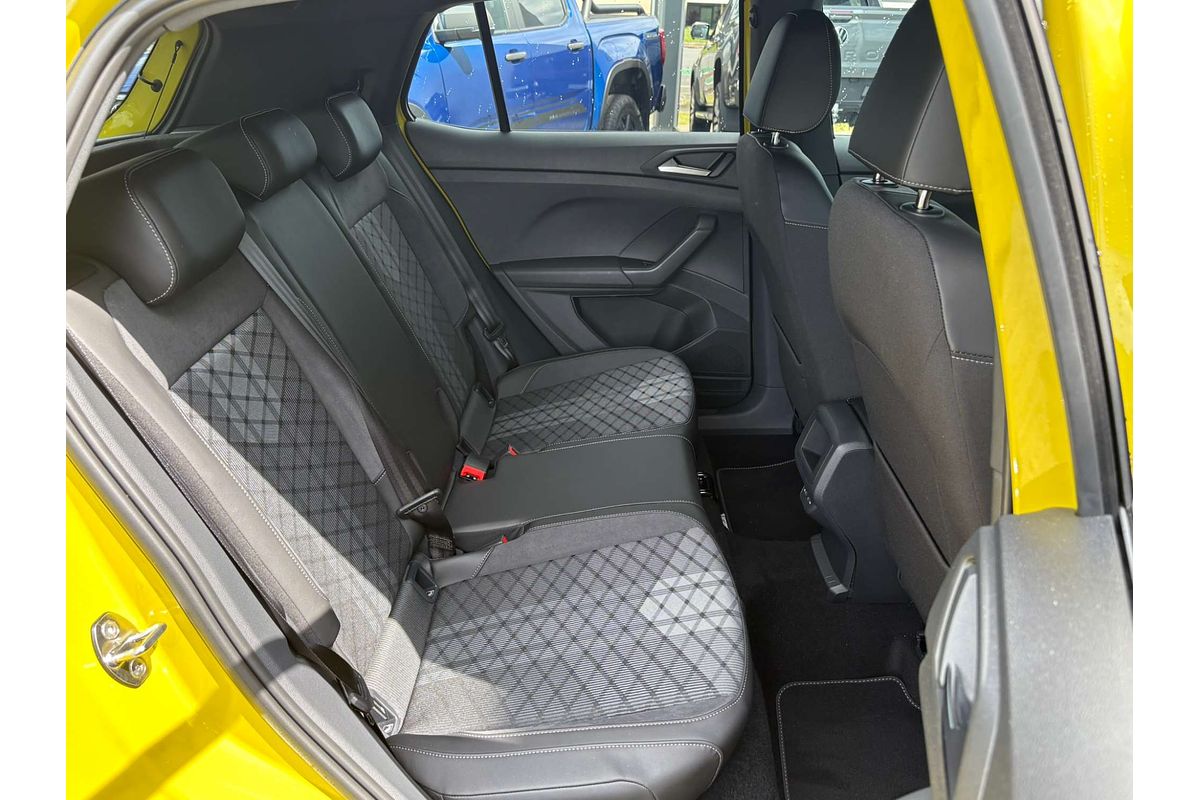 2025 Volkswagen T-Cross 85TSI R-Line D31