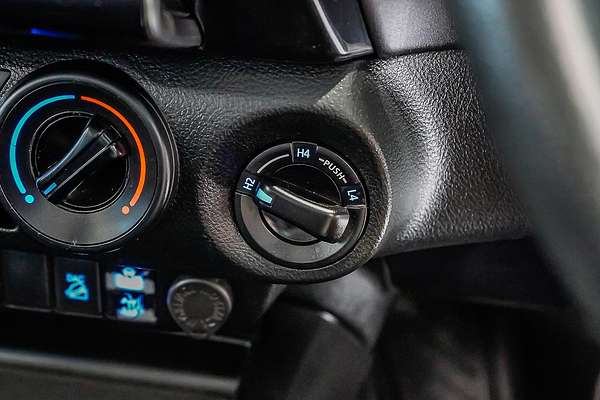 2021 Toyota Hilux SR GUN126R 4X4