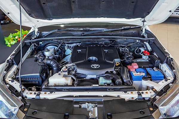 2021 Toyota Hilux SR GUN126R 4X4