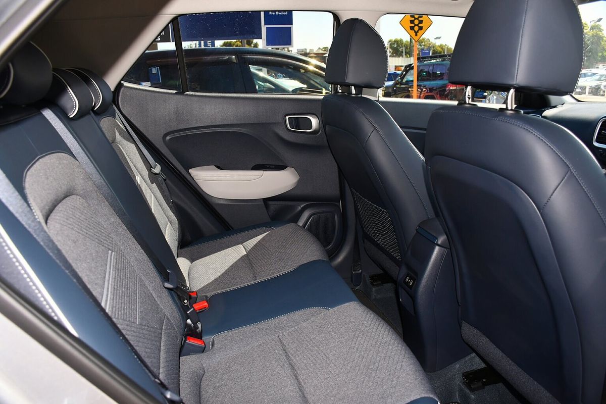 2024 Hyundai Venue Elite QX.V5