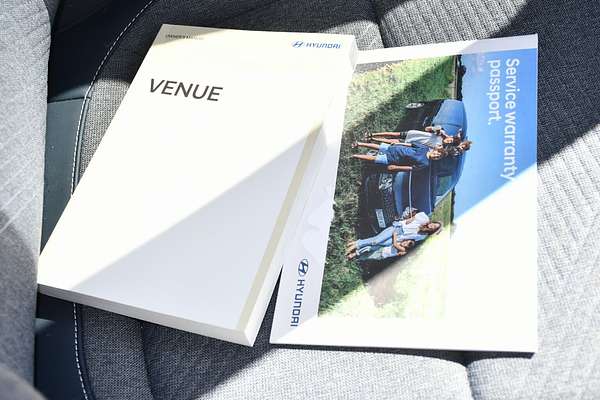 2024 Hyundai Venue Elite QX.V5