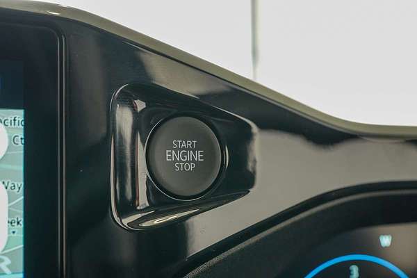 2025 Volkswagen Transporter TDI 125kW NSN LWB Low Roof