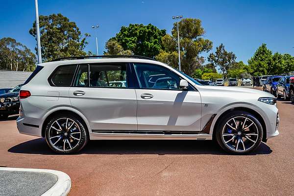 2019 BMW X7 xDrive30d G07
