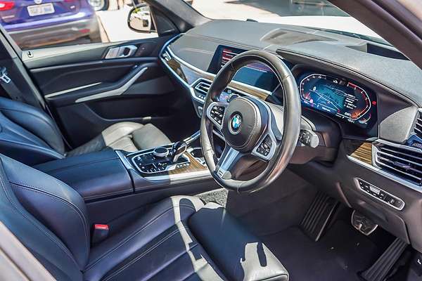 2019 BMW X7 xDrive30d G07
