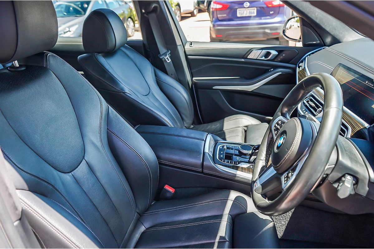 2019 BMW X7 xDrive30d G07