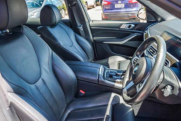 2019 BMW X7 xDrive30d G07