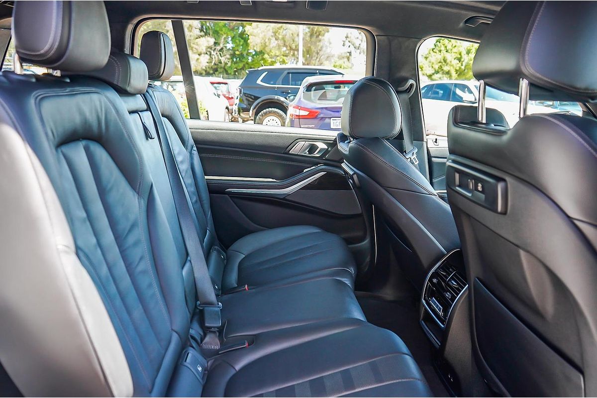 2019 BMW X7 xDrive30d G07